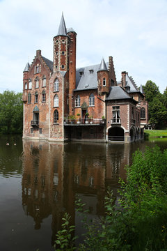 lake castle belgium