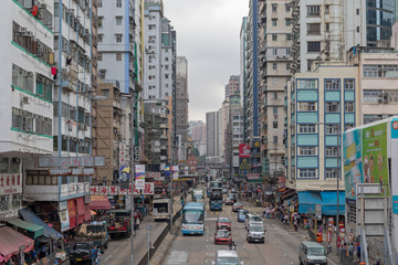 Argyle Street Traffic in Hong Kong - obrazy, fototapety, plakaty