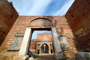 Part of İznik's Roman-Byzantine fortifications, the eastern Lefke Gate comprises three gateways dating from Byzantine times.
