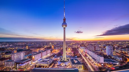 Vlies Fototapete Berlin Panoramablick auf Berlin-Mitte bei Sonnenuntergang