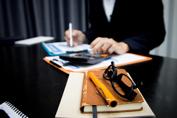 Business analysts make decisions about the US economy that affect future operations of the company.