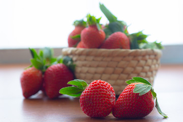 cesta de fresas