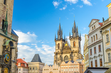 Fototapeta premium Prague Old Town Square (Stare Mesto) historical city centre with Astronomical Clock (Orloj) of Old Town City Hall, Stone Bell House, Gothic Church of Our Lady before Tyn, Bohemia, Czech Republic