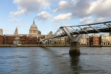 Fototapeta na wymiar View of the city of London with the river Thames and the Millennium Bridge in the foreground