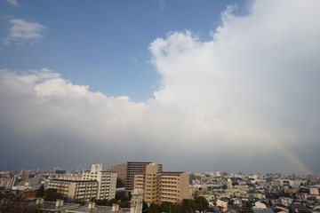 虹　青空　雲　都市　東京