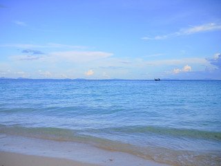 Fototapeta na wymiar Sea sand and sky natural view at PP Island