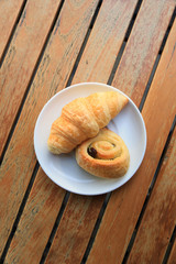 breads on top view