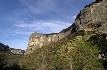 Fototapeta na wymiar Faaises de Buoux, Parc naturel régional du Luberon, 84