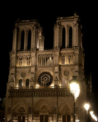 Fototapeta na wymiar Cathedral of Notre Dame de Paris by night