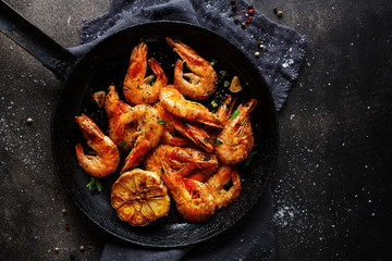 Roasted shrimps on pan