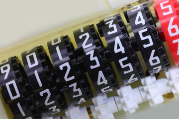 analogic counter with many numbers