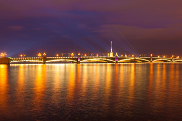 Fototapeta na wymiar Saint Petersburg. Night drawbridge