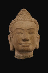 Fototapeta na wymiar Statue of Buddha's head isolated