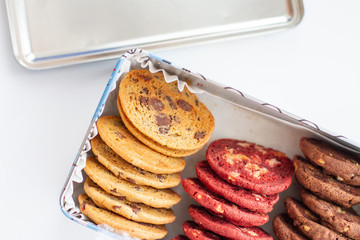 Сookies with chocolate chips in a metal can © epovdima
