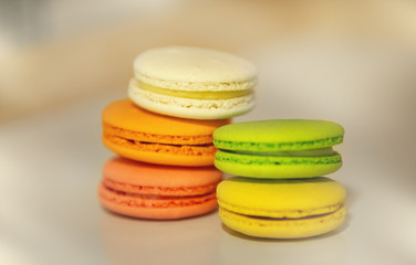 Macaroon cakes of different colors 