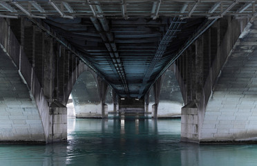 Under the bridge 