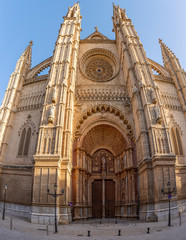 Obraz premium La Seu, the gothic medieval cathedral of Palma de Mallorca, Spain