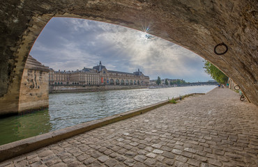 la seine et le musée d'orsay