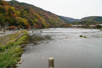 渡月橋（嵐山）の紅葉　京都