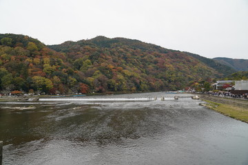 渡月橋（嵐山）の紅葉　京都