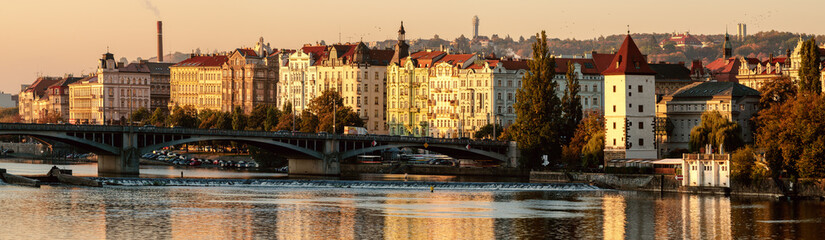 Fototapeta na wymiar Prague at sunrise