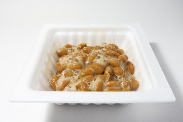 パックに入った納豆