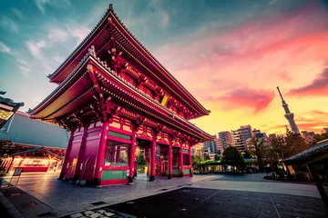 Crédence en verre imprimé Tokyo Temple Sensoju avec ciel dramatique et skytree de Tokyo en japonais