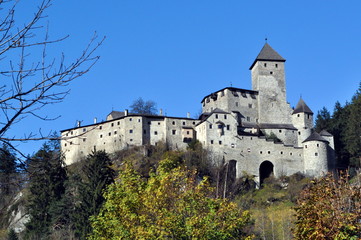 Fototapeta na wymiar Burg Sand in Taufers im Tauferertal in Südtirol