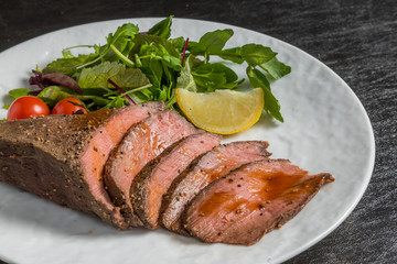 高級ローストビーフ　Freshly made roast beef