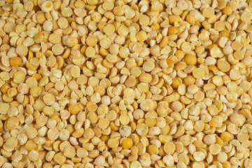 texture of split in half yellow dried peas