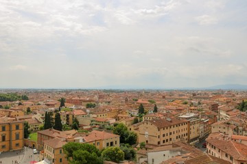 Fototapeta na wymiar Vista da cidade de Pisa da torre inclinada. Itália 