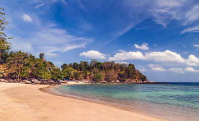 Fototapeta na wymiar Sea beach landscape with blue water