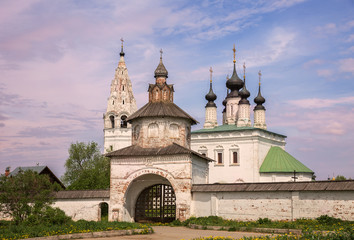 Fototapeta na wymiar Alexander Monastery, Suzdal
