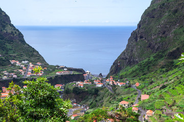 Fototapeta na wymiar Village amongst the beautiful mountains of Madeira