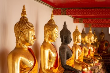 buddha statue in thailand