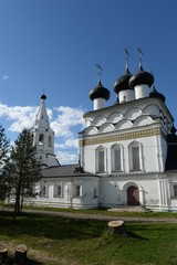 Fototapeta na wymiar Old brick Orthodox Church of the Savior the all-merciful, built in Belozersk in 1716. Vologda region