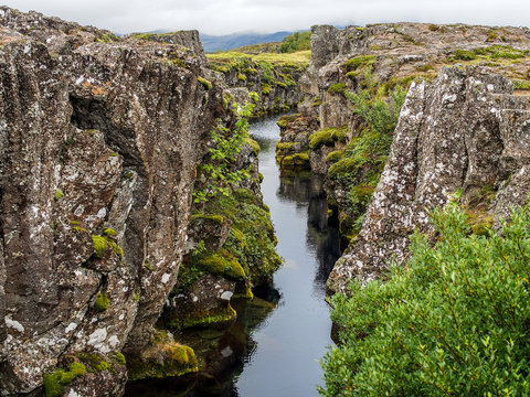 Thingvellir - tectonic and volcanic environment as a rift valley.