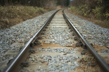 Obraz premium (shallow depth of field)Railroad near Toyohata railroad crossing of Koumi Line in Yamanashi prefecture