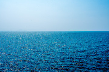 Obraz premium Deep ocean,clear sky and trees - Sea in Thailand