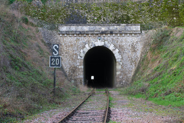 Fototapeta na wymiar Tunnel de Saint rimay