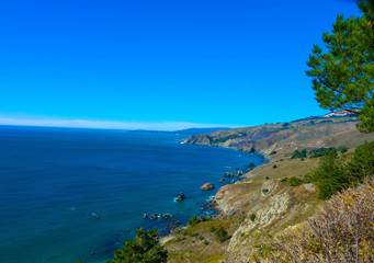 Fototapeta na wymiar Felsenküste im Golden Gate Recreation Nationalpark, nahe San Francisco