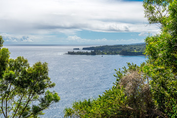 Fototapeta na wymiar An overlooking landscape view of Maui, Hawaii