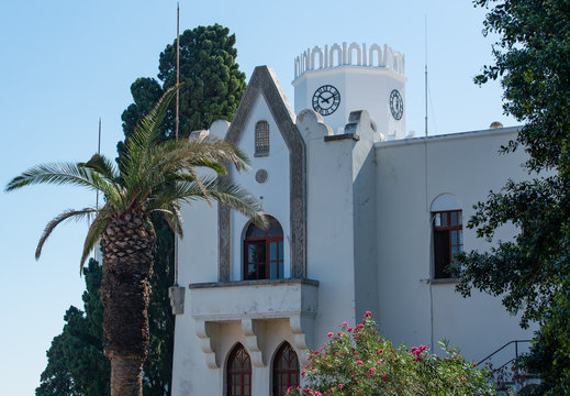 Palazzo del Governo Heute Polizei und Gerichtsgeb&auml;ude, Fiorestano di Fausto in Kos Stadt