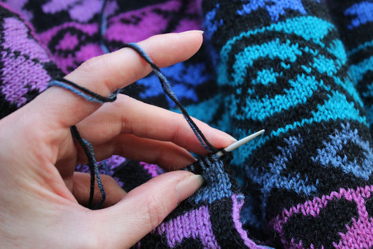 Fadenhaltung Doubleface stricken zweifarbig