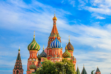 Fototapeta na wymiar St. Basil's Cathedral on Red Square in Moscow, Russia