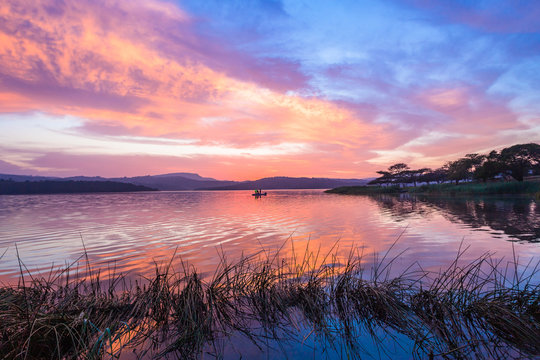 Scenic Sky Cloud Colors Dawn Reflections Fishermen Boat Holiday Landscape