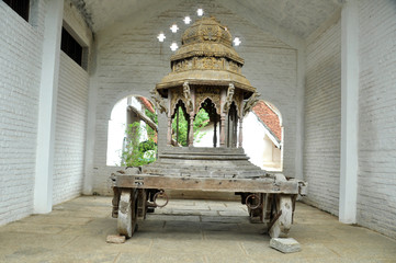 indian oldest wooden chariots