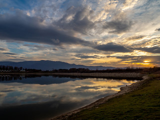 Fototapeta premium sunset on the lake
