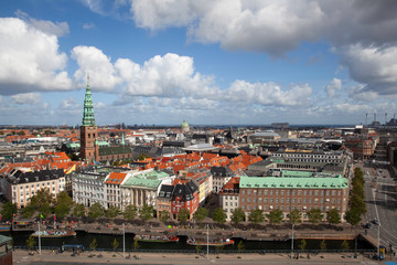 Fototapeta na wymiar Copenhagen skyline with Kunsthal Tower