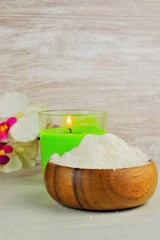 Sales de baño en cuendo de madera, cuidado y relajacion de nuestro cuerpo